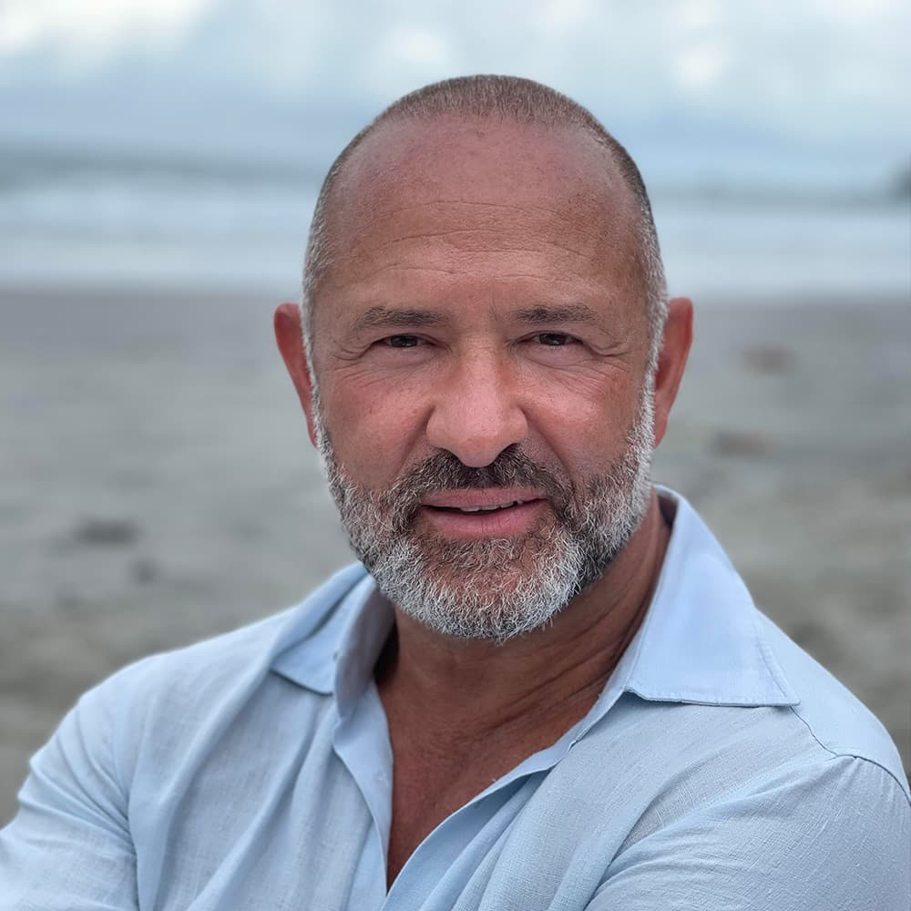 a front picture of David Katz